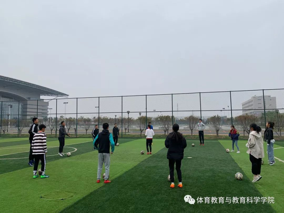 77体育冠军图片