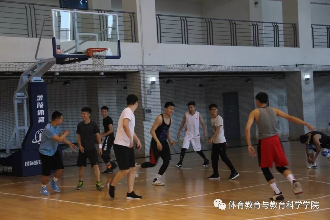 77体育新闻图片
