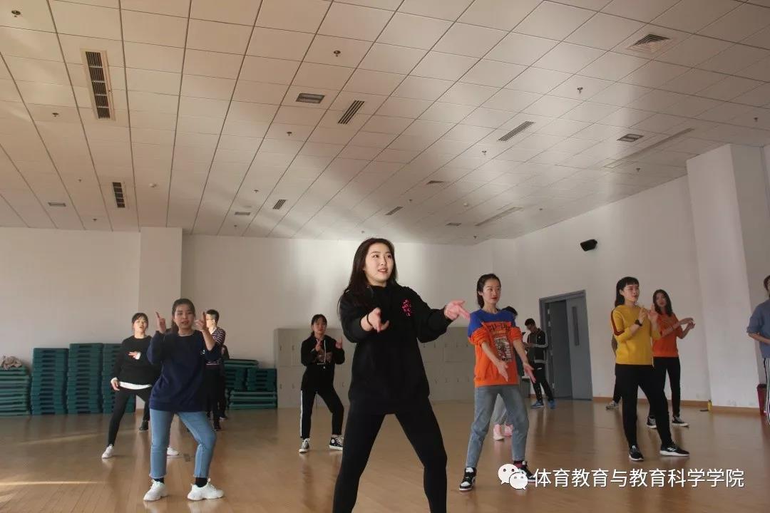 77体育锦标图片