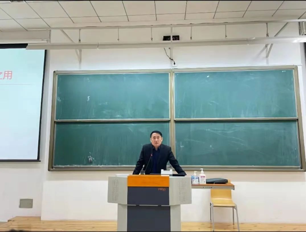 77体育资讯图片