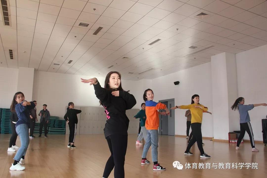 77体育经典图片