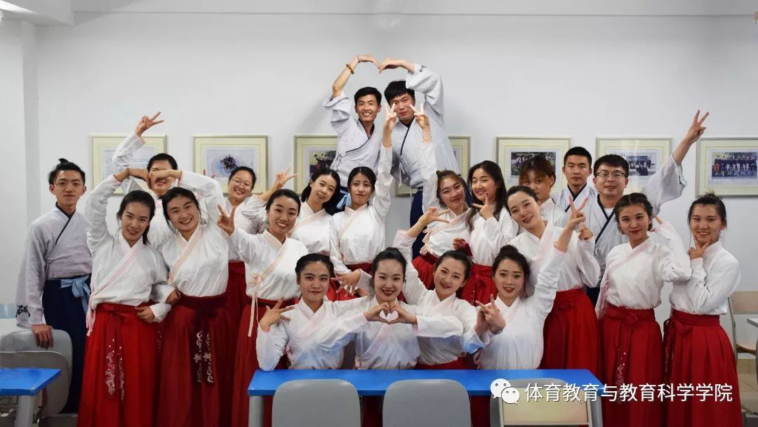 77体育荣耀图片