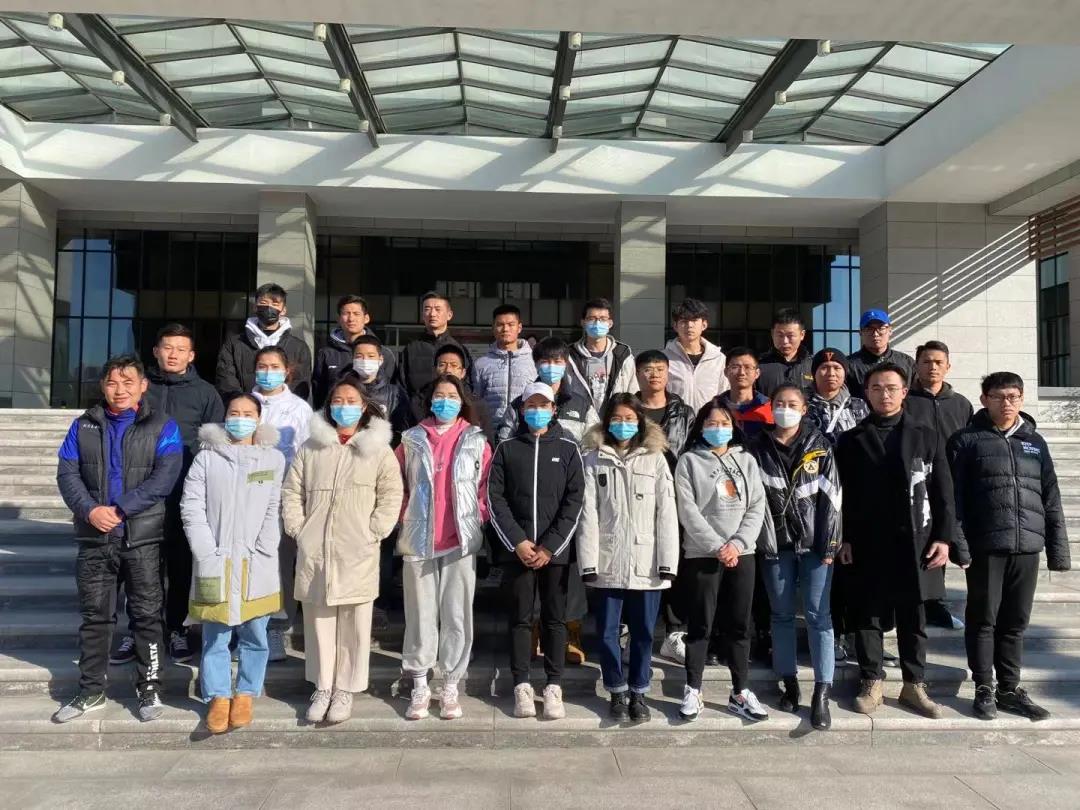 77体育冠军图片