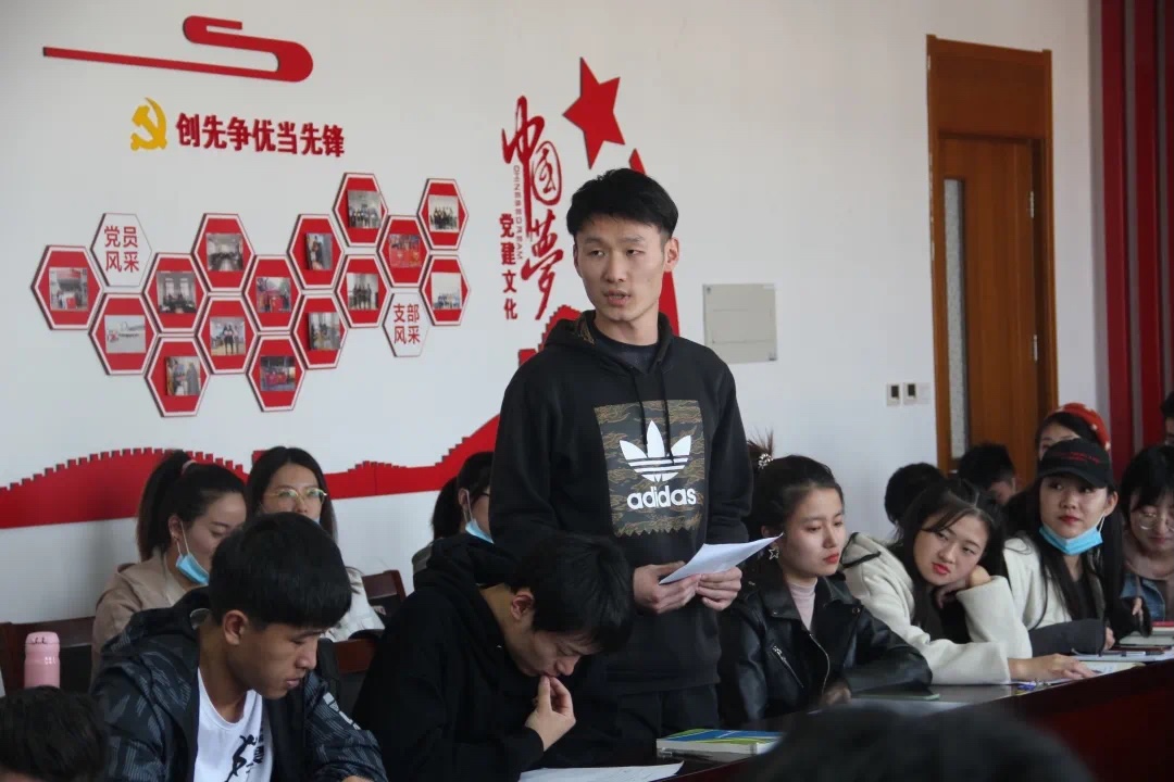 77体育资讯图片